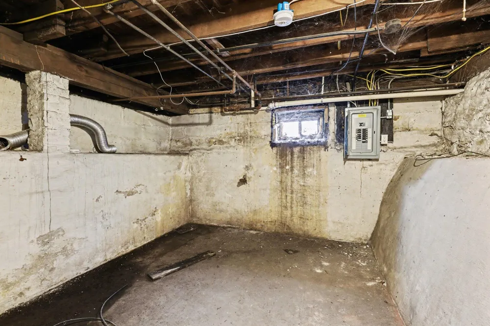 154 Carrier Street NE Grand Rapids, MI 49505