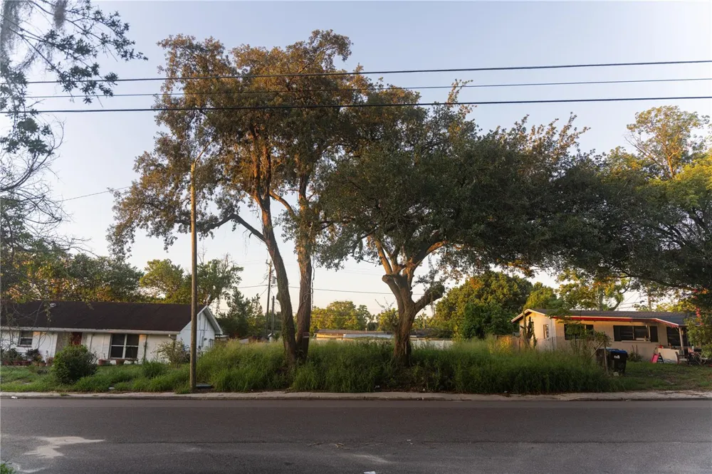 6114 W AMELIA STREET Orlando, FL 32835