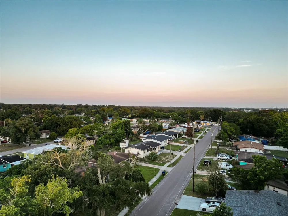 6114 W AMELIA STREET Orlando, FL 32835