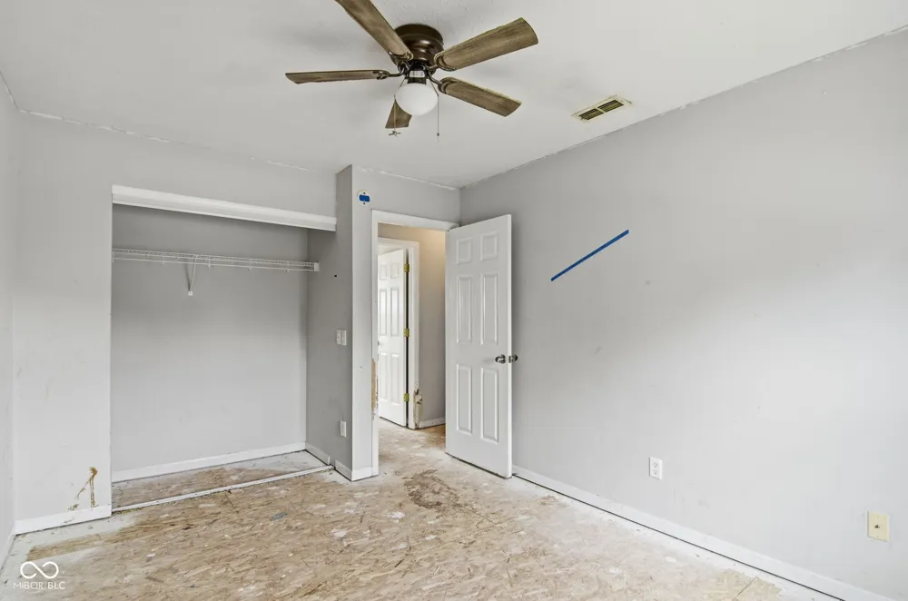 902 Hearthside Court Brownsburg, IN 46112