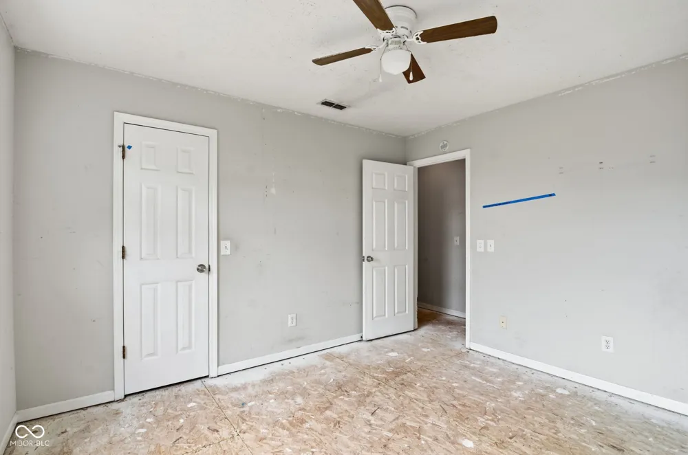 902 Hearthside Court Brownsburg, IN 46112