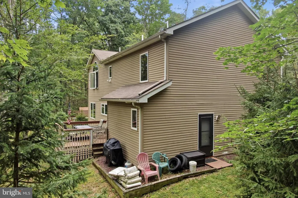 110 AARON DRIVE Pocono Lake, PA 18347