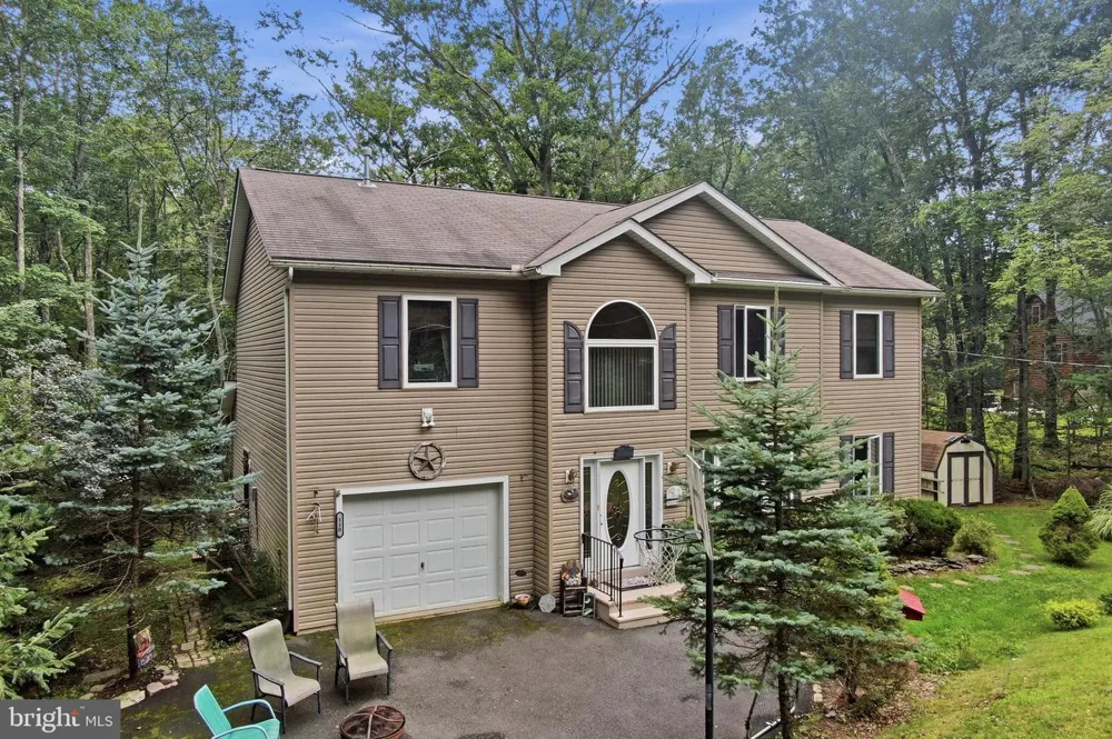 110 AARON DRIVE Pocono Lake, PA 18347