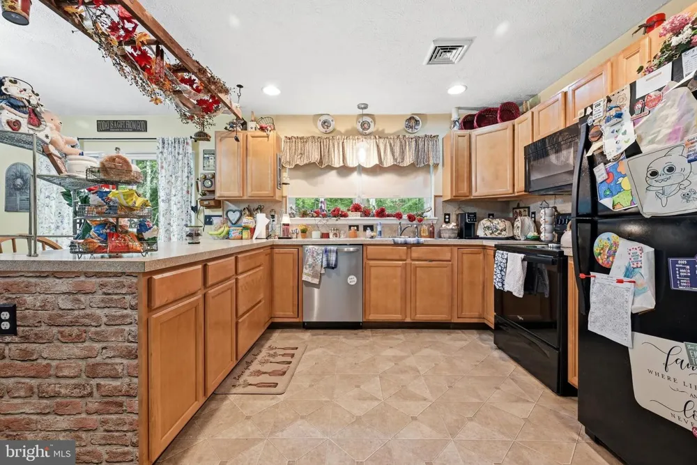 110 AARON DRIVE Pocono Lake, PA 18347