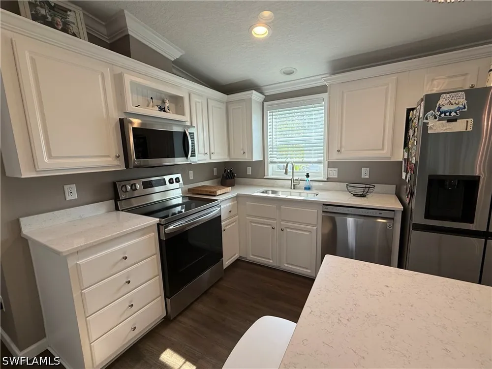 Diamond Lake Circle Naples, FL 34114
