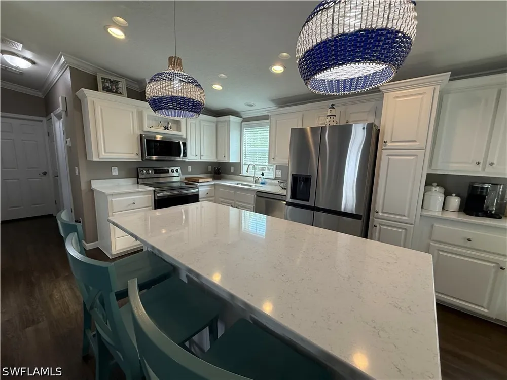 Diamond Lake Circle Naples, FL 34114