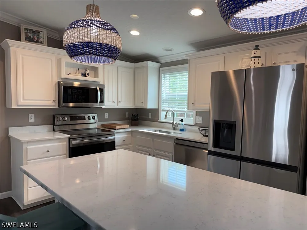 Diamond Lake Circle Naples, FL 34114
