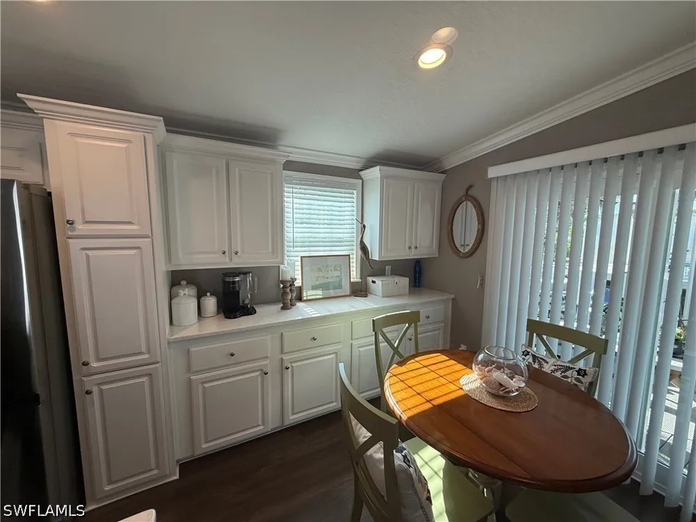 Diamond Lake Circle Naples, FL 34114