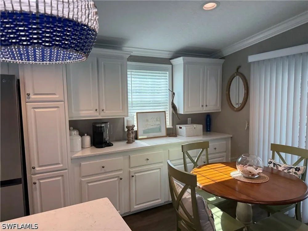Diamond Lake Circle Naples, FL 34114