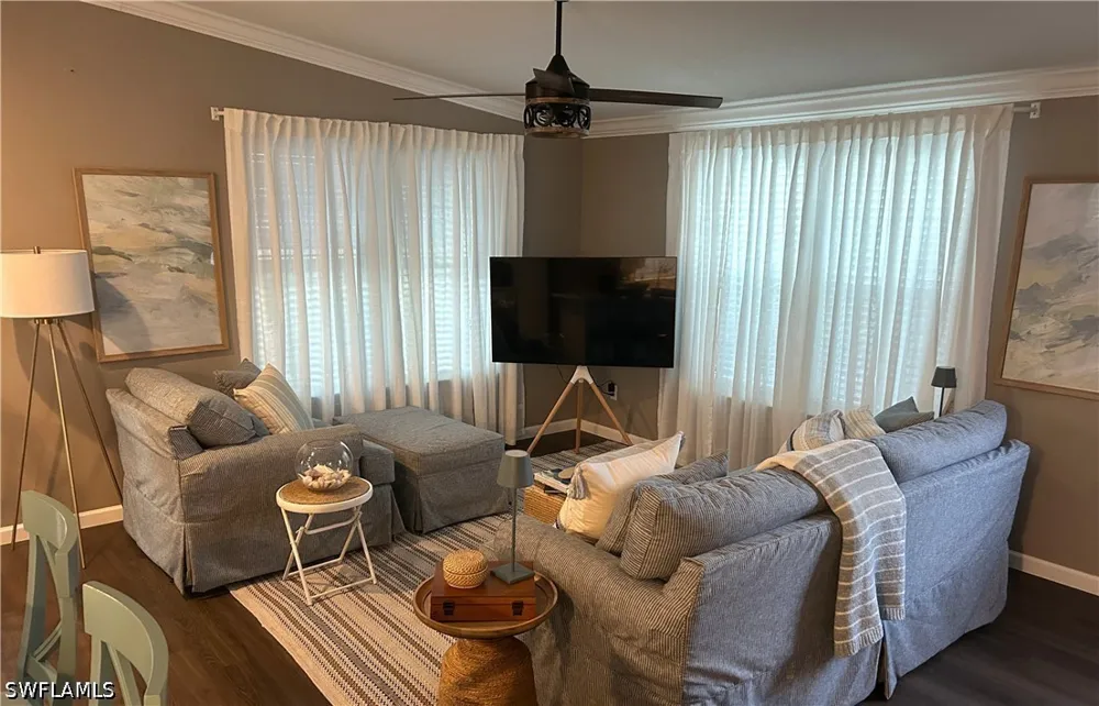 Diamond Lake Circle Naples, FL 34114