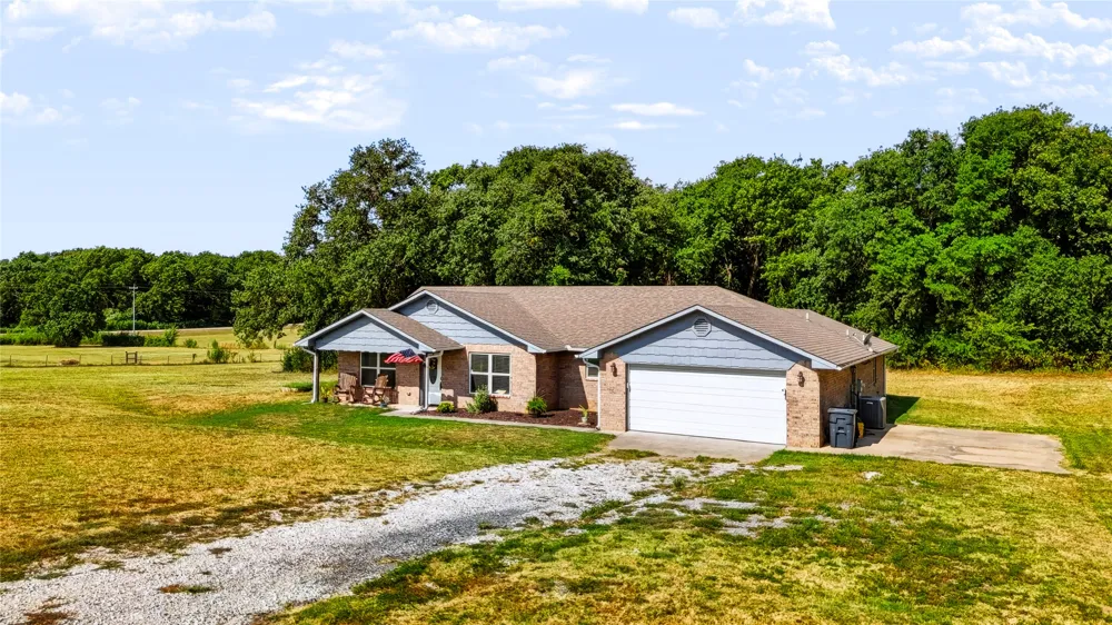 6899 County Road 3430 Ada, OK 74820