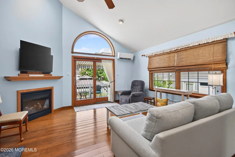 5 E 17th Street Long Beach, NJ 08008