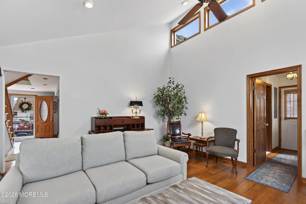 5 E 17th Street Long Beach, NJ 08008