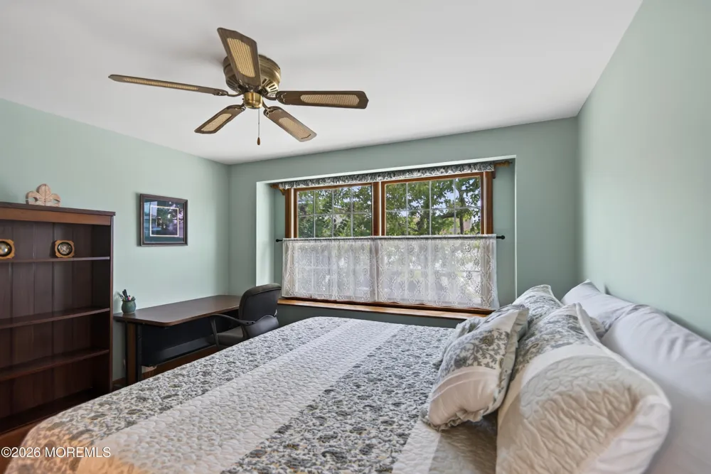 5 E 17th Street Long Beach, NJ 08008