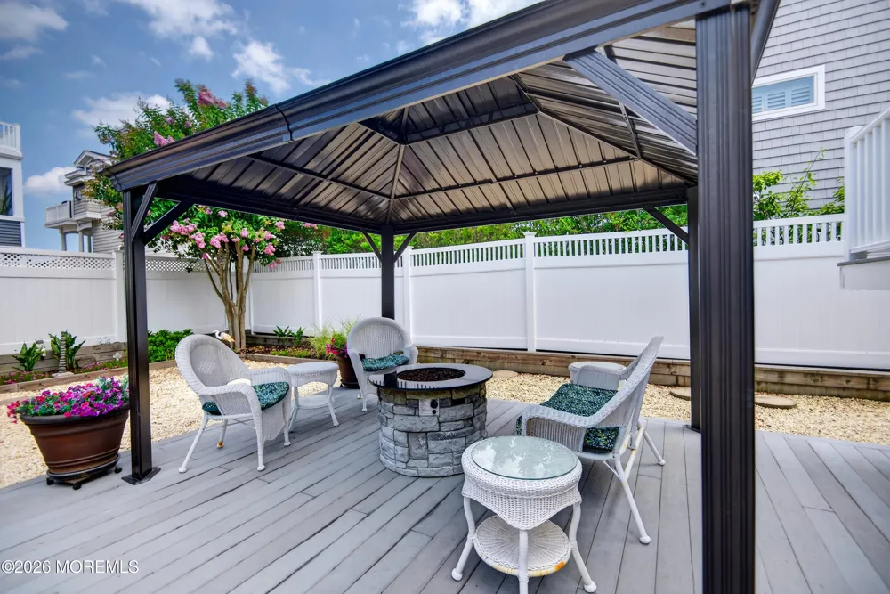 5 E 17th Street Long Beach, NJ 08008