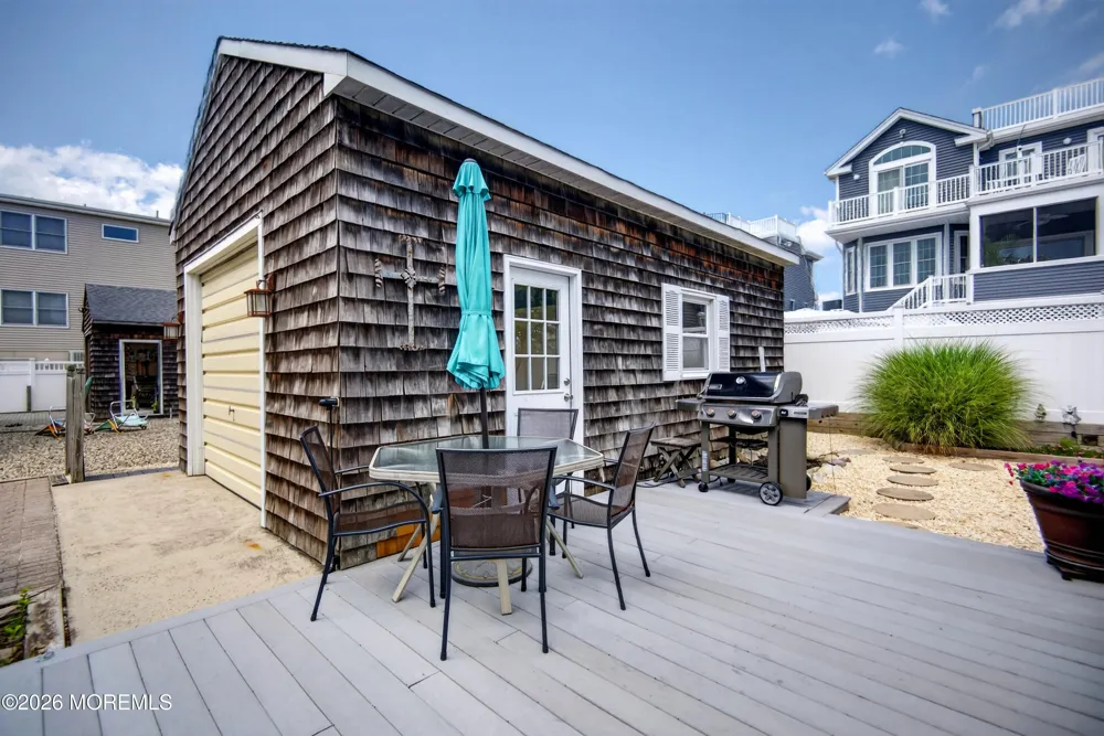 5 E 17th Street Long Beach, NJ 08008