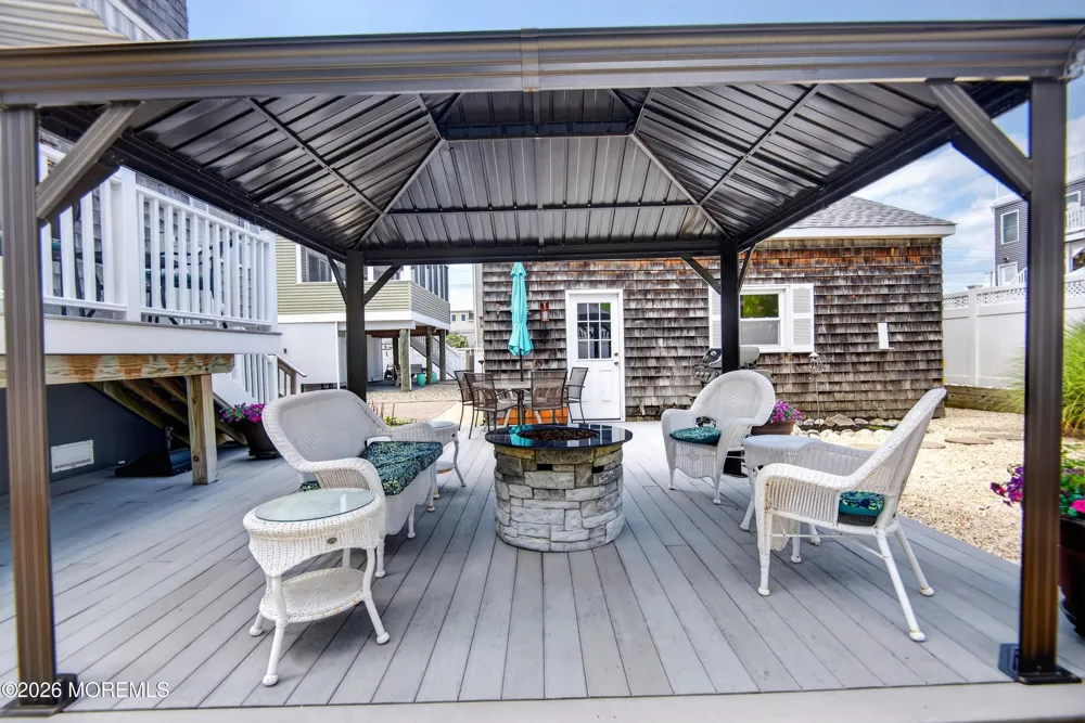 5 E 17th Street Long Beach, NJ 08008