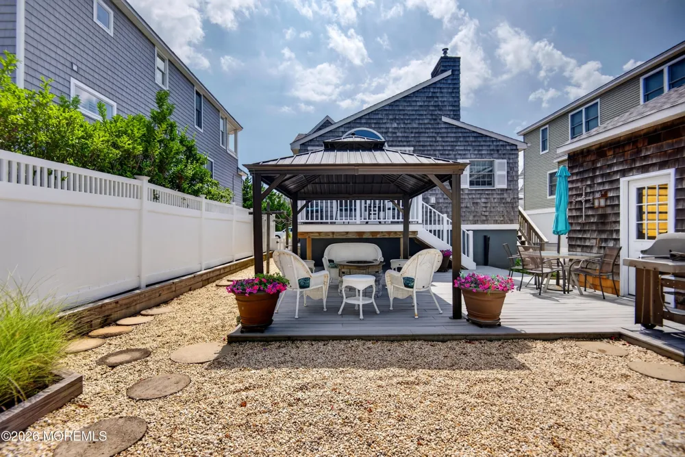 5 E 17th Street Long Beach, NJ 08008