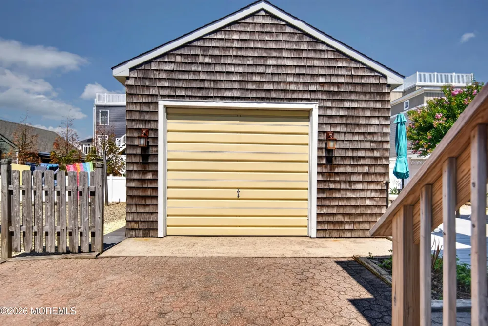 5 E 17th Street Long Beach, NJ 08008