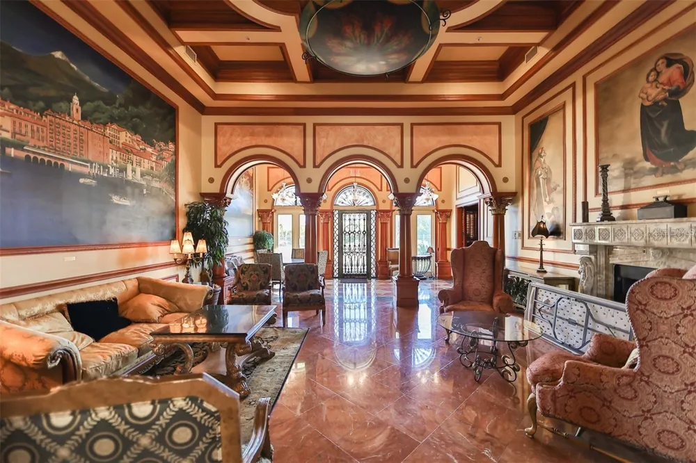 2773 VIA CIPRIANI #1330B Clearwater, FL 33764