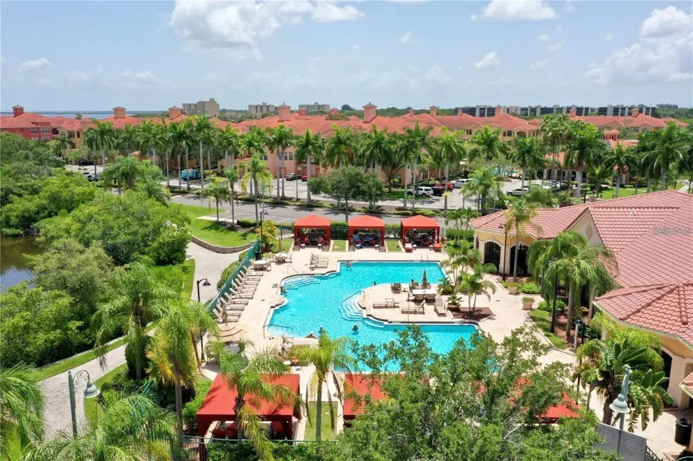 2773 VIA CIPRIANI #1330B Clearwater, FL 33764