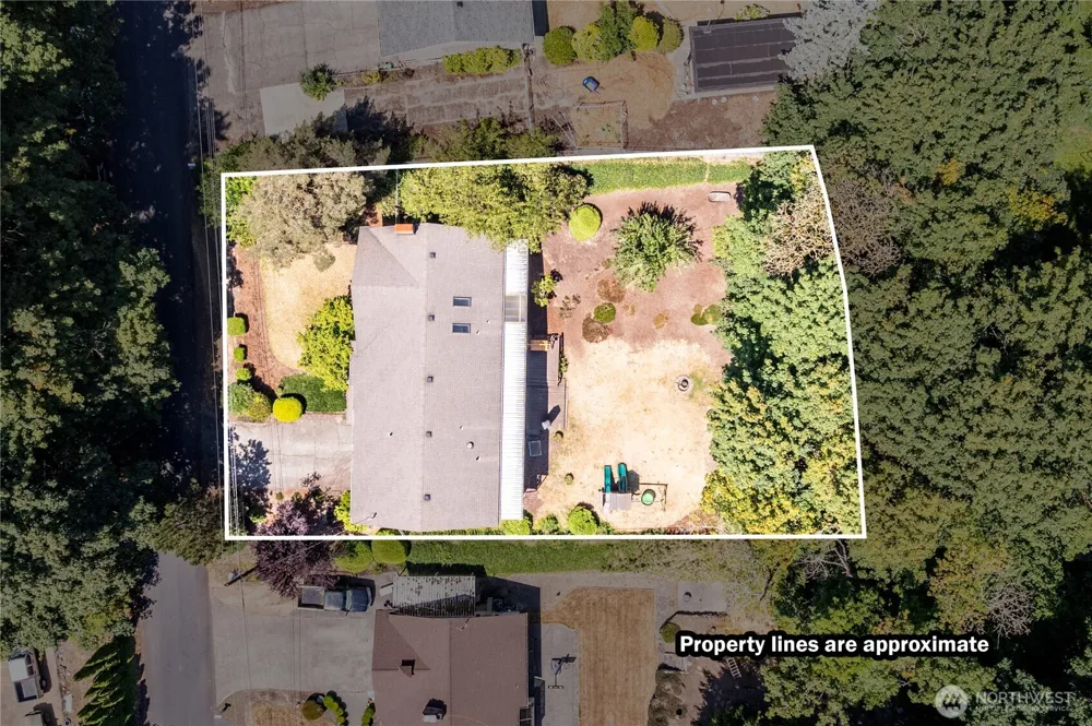 2337 W Hills Drive Longview, WA 98632