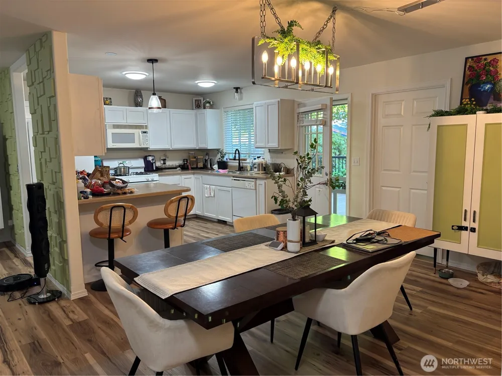 834 Village Way Monroe, WA 98272
