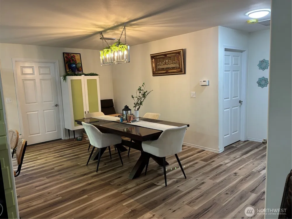 834 Village Way Monroe, WA 98272