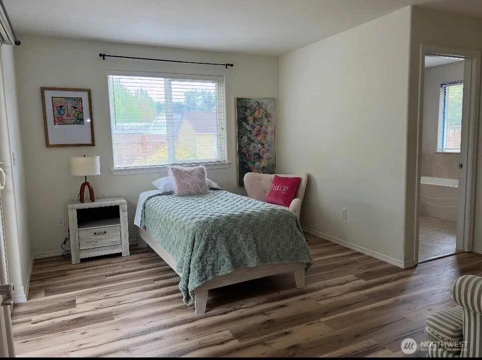 834 Village Way Monroe, WA 98272