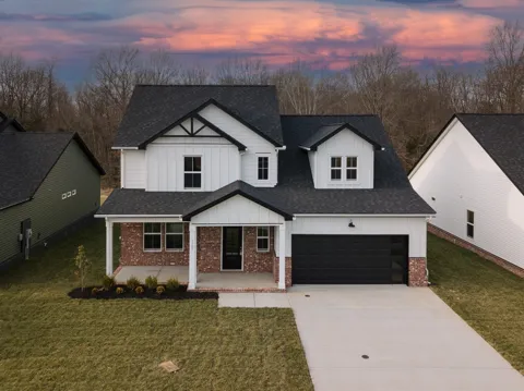 1585 Hidden Creek Trail