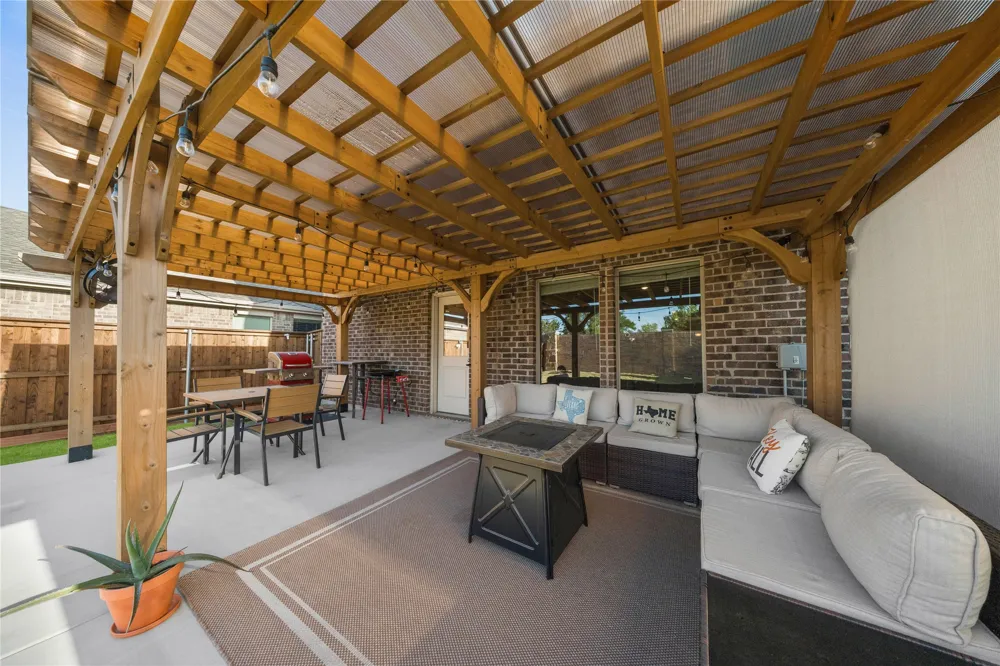 260 Adelina Drive Little Elm, TX 75068