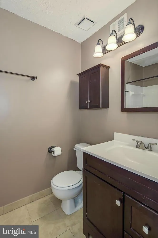44102 TIPPECANOE TERRACE Ashburn, VA 20147