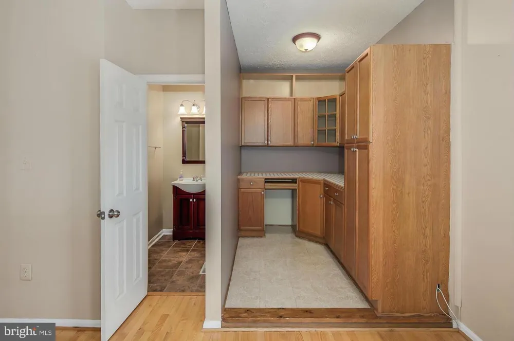 44102 TIPPECANOE TERRACE Ashburn, VA 20147