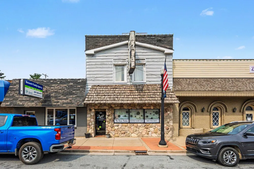 137 Main Street Plainwell, MI 49080