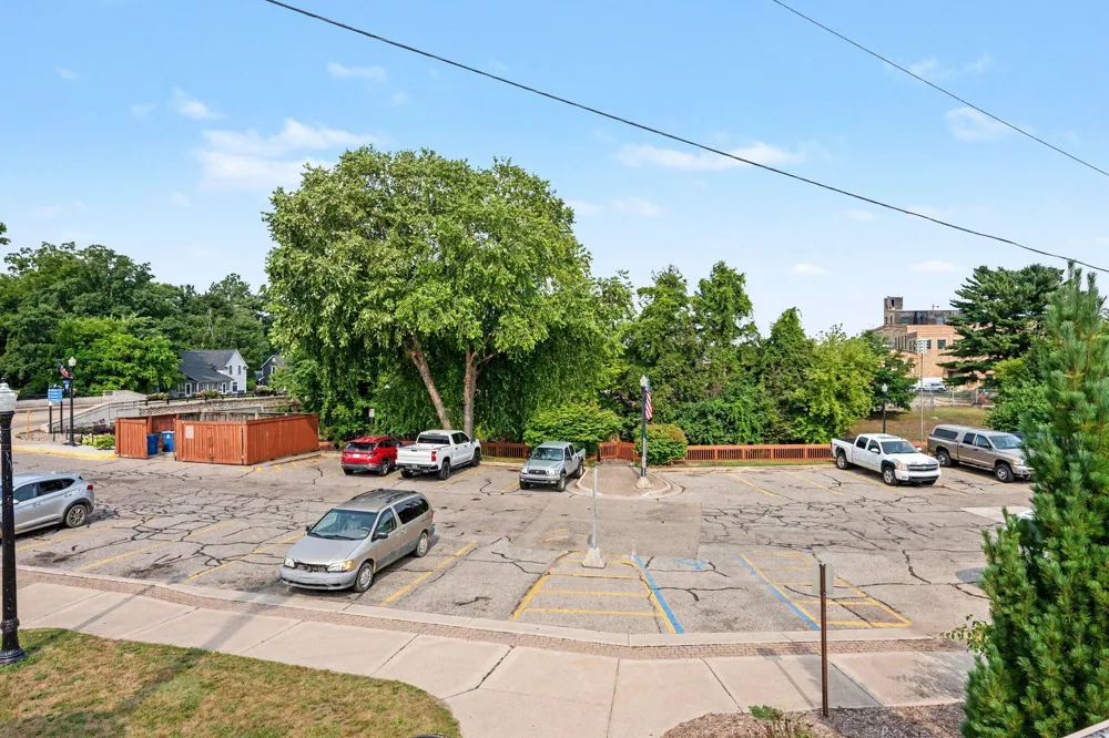 137 Main Street Plainwell, MI 49080
