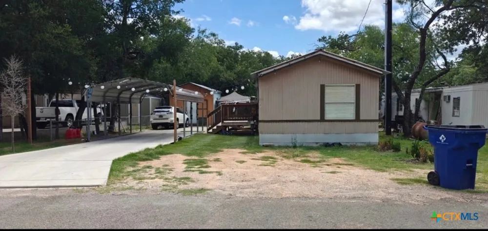 703 Fir Lane Cottonwood Shores, TX 78657