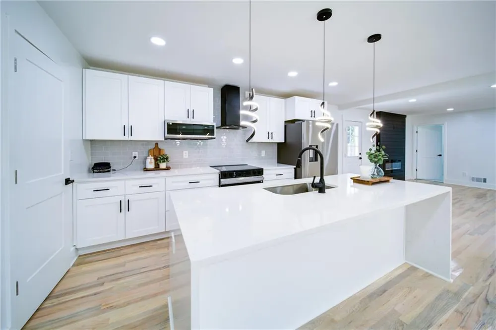 4307 Cedar Wood Drive SW Lilburn, GA 30047