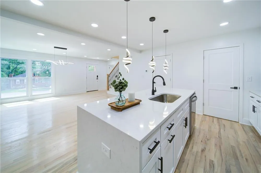 4307 Cedar Wood Drive SW Lilburn, GA 30047