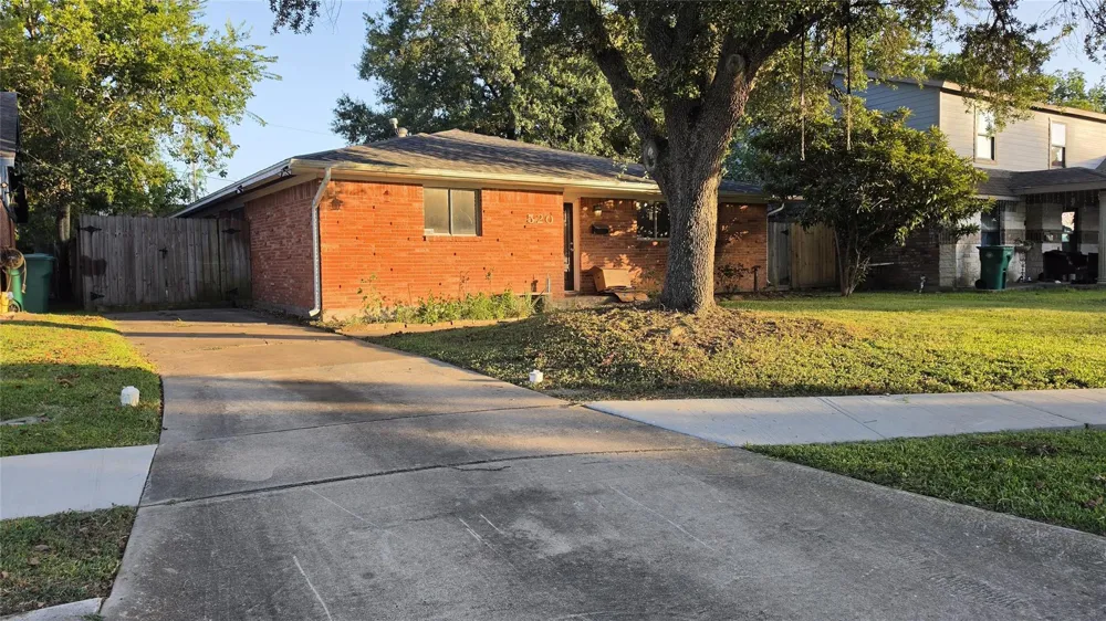520 Westside Court Pasadena, TX 77502