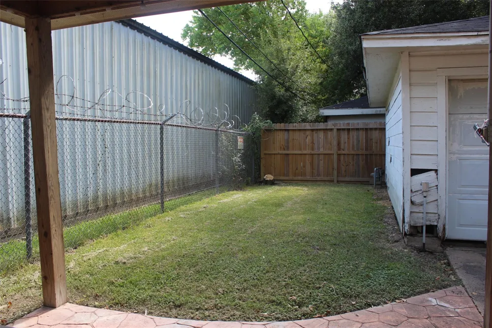 520 Westside Court Pasadena, TX 77502