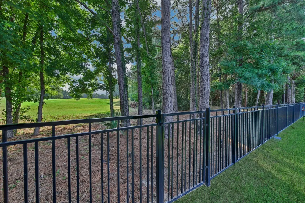 107 Berwick Lane Montgomery, TX 77316