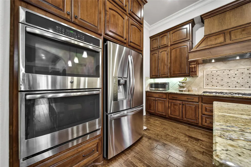 107 Berwick Lane Montgomery, TX 77316