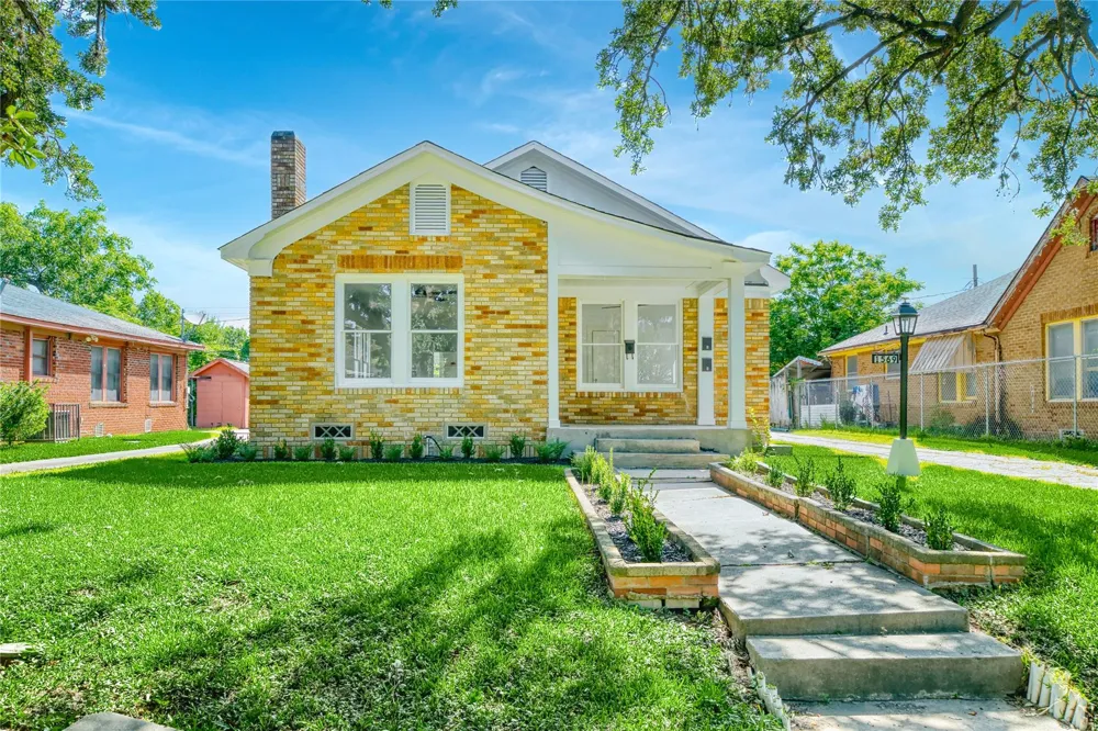 1569 Elliott Street Houston, TX 77023