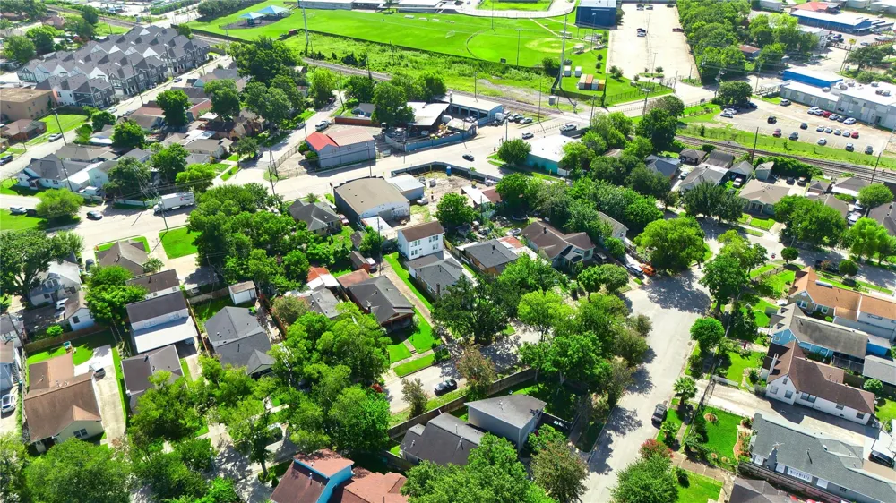 1569 Elliott Street Houston, TX 77023