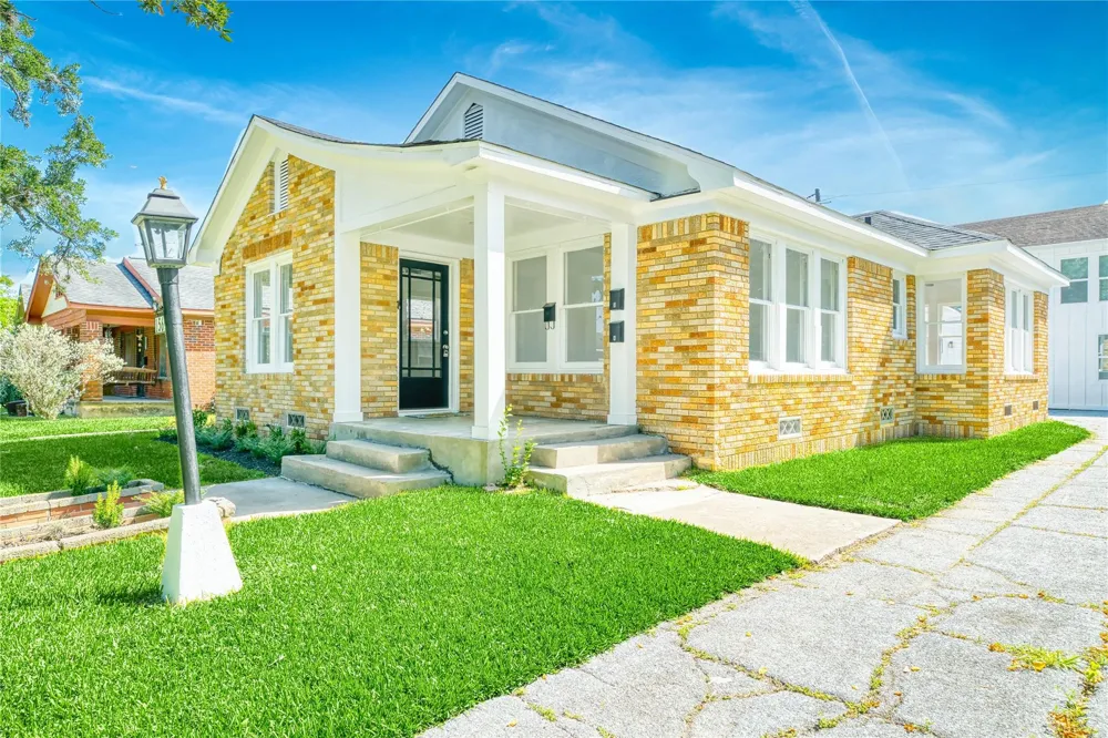 1569 Elliott Street Houston, TX 77023