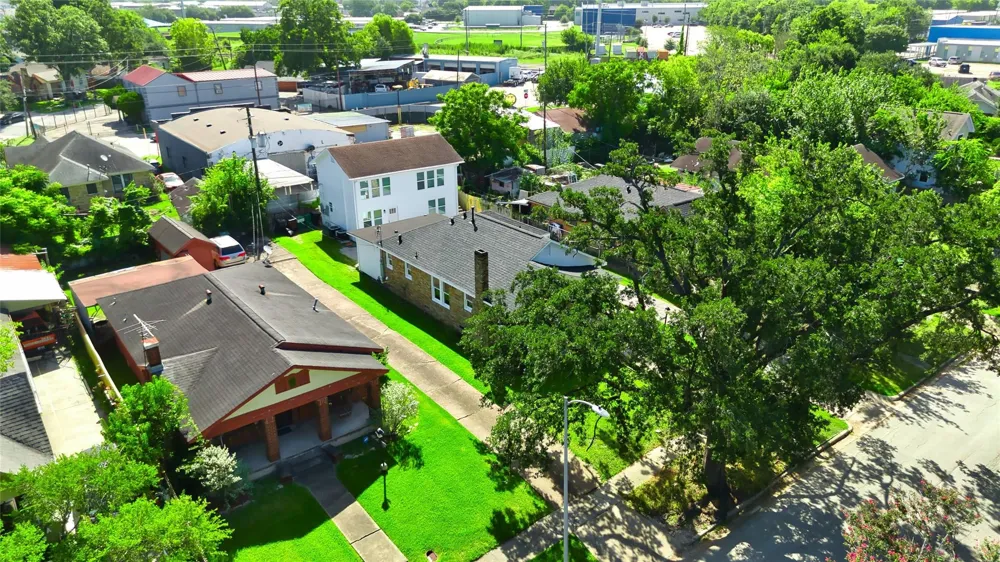 1569 Elliott Street Houston, TX 77023