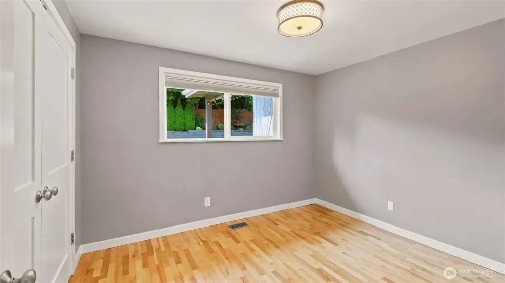 1703 128th Avenue SE Bellevue, WA 98005
