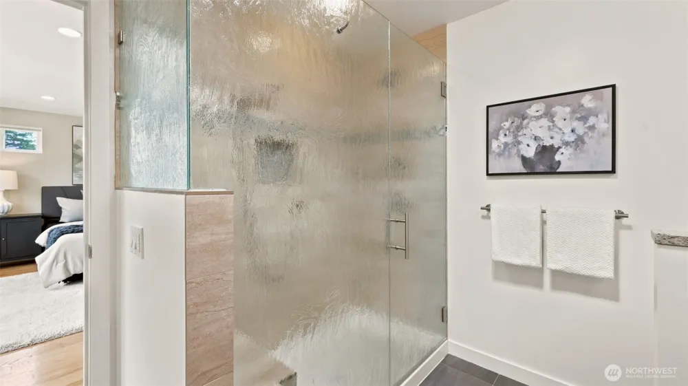 1703 128th Avenue SE Bellevue, WA 98005