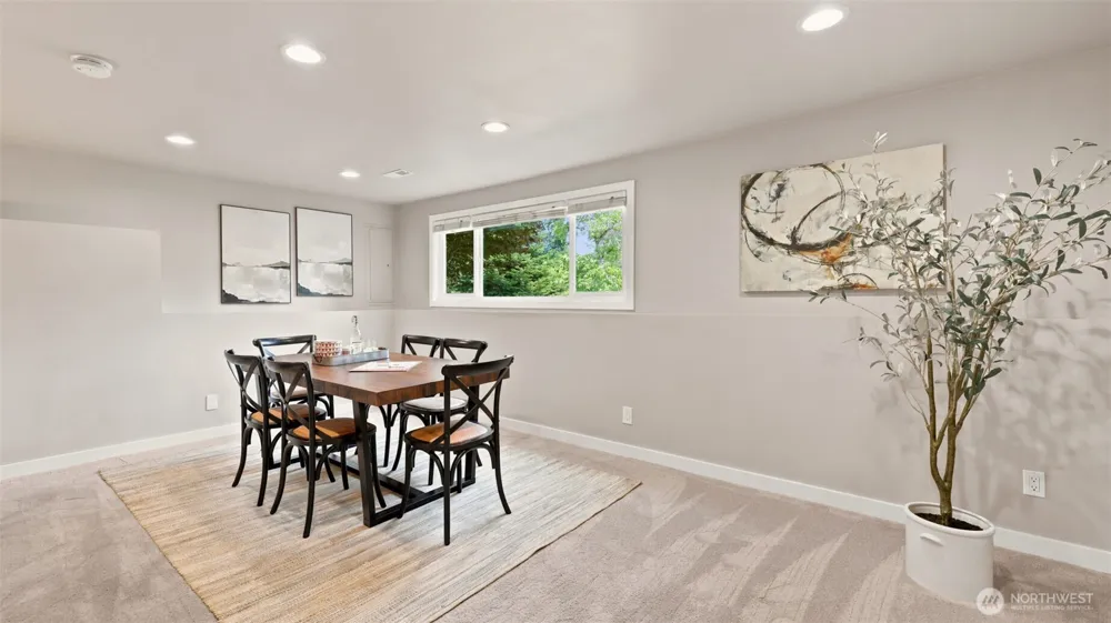 1703 128th Avenue SE Bellevue, WA 98005