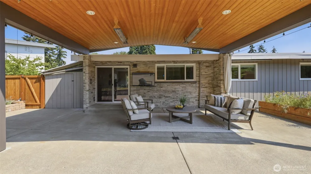 1703 128th Avenue SE Bellevue, WA 98005